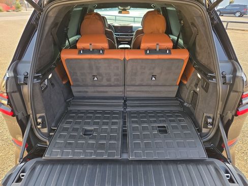 Used 2024 BMW X7 M60i w/ Executive Package image 12