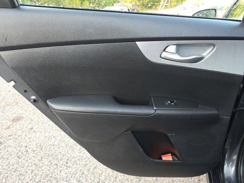 Used 2023 Kia Forte LXS w/ LXS Technology Package image 26