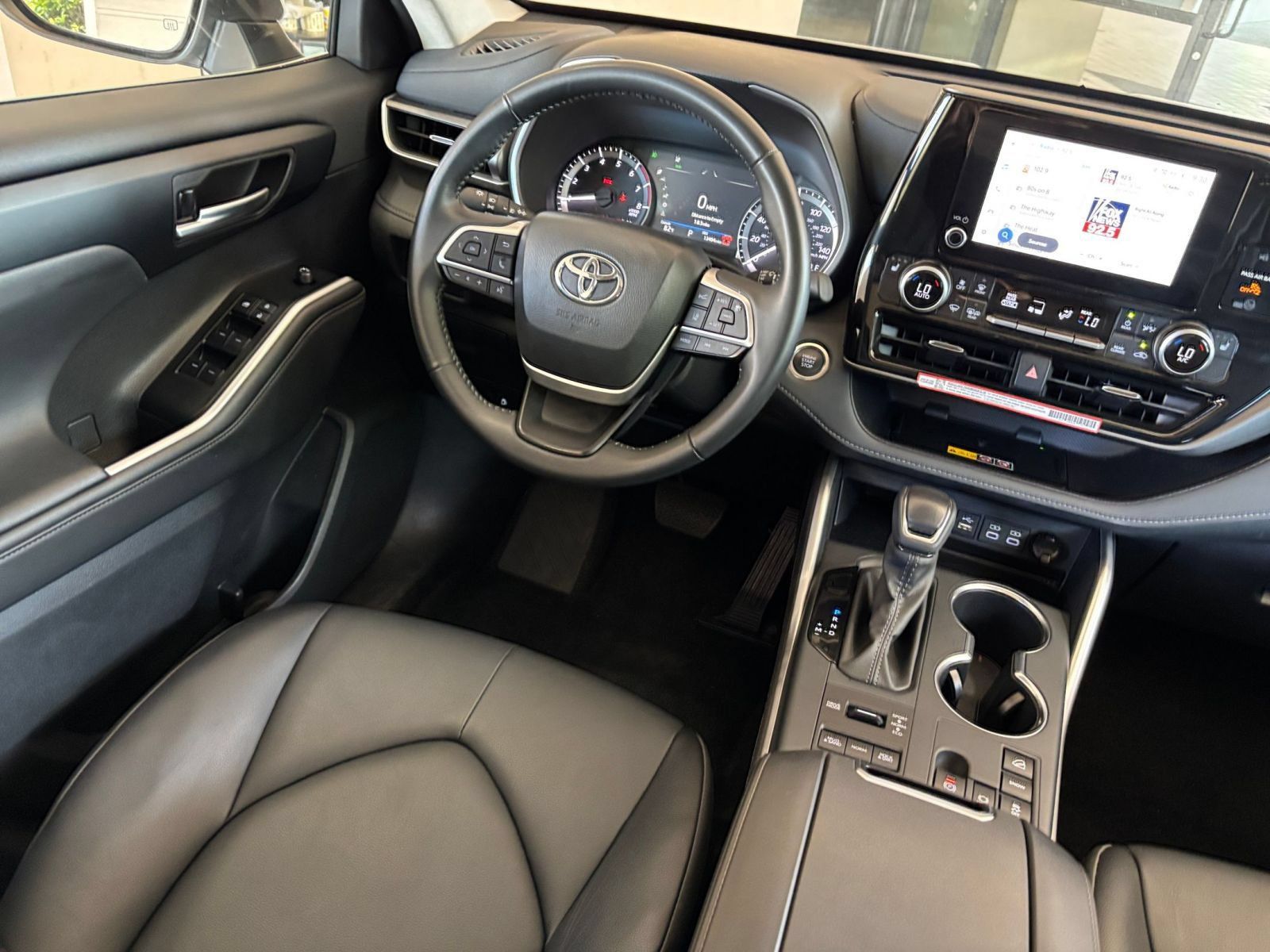 Used 2026 Toyota Highlander XLE AWD/4WD image 36