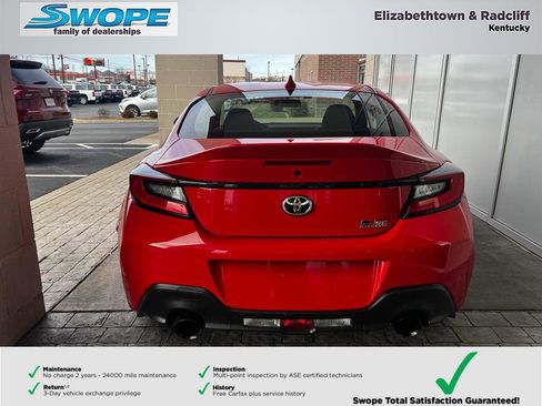 New 2025 Toyota GR86 Premium image 4