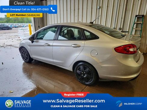 Used 2013 Ford Fiesta S FWD image 3