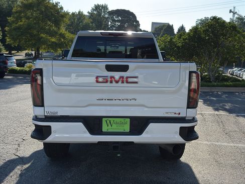 Used 2026 GMC Sierra 2500 AT4 w/ AT4 Premium Plus Package AWD/4WD image 7