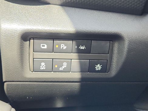 Used 2024 Nissan Kicks S FWD image 17