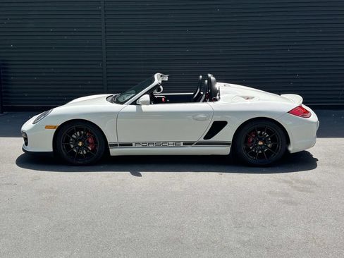 Used 2011 Porsche Boxster Spyder RWD image 2