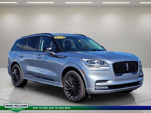 Used 2024 Lincoln Aviator Reserve w/ Equipment Group 201A image 1
