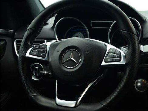 Used 2019 Mercedes-Benz GLE 43 AMG 4MATIC image 10