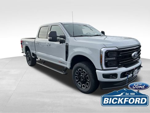 New 2026 Ford F250 Platinum image 3