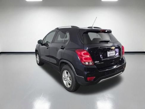 Used 2021 Chevrolet Trax LT w/ Driver Confidence Package image 8