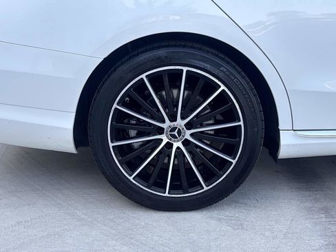 Used 2019 Mercedes-Benz C 300 Sedan image 10
