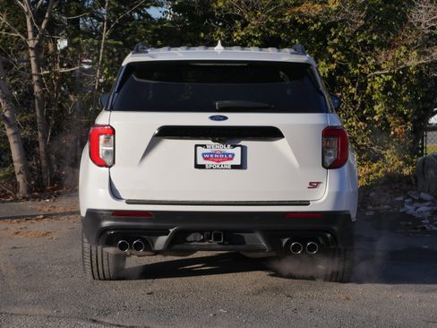 Certified 2022 Ford Explorer ST w/ Equipment Group 401A image 21