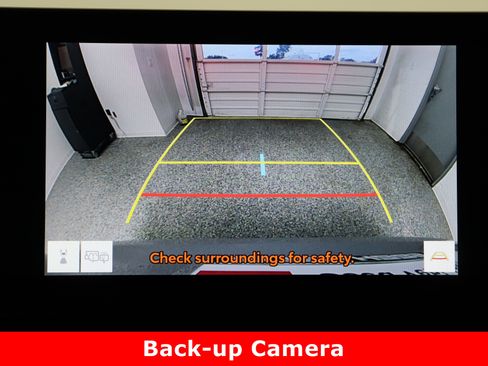 Used 2025 Toyota Grand Highlander FWD image 21