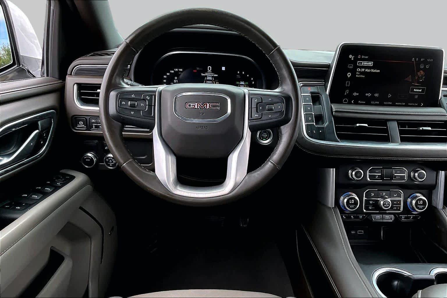 Used 2022 GMC Yukon SLT w/ SLT Premium Package RWD image 6