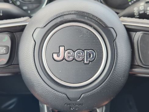 Used 2023 Jeep Wrangler Unlimited w/ Sun & Screen Package AWD/4WD image 40