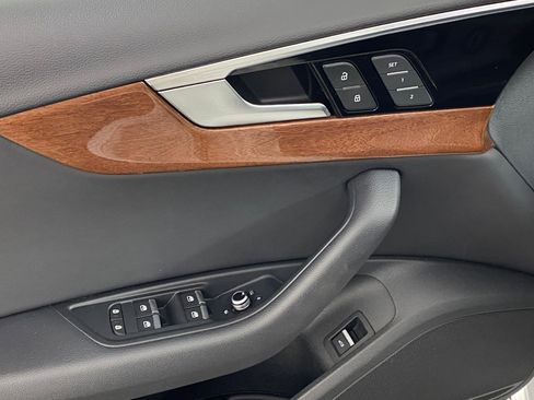 Used 2021 Audi A4 2.0T Premium w/ Convenience Package image 23