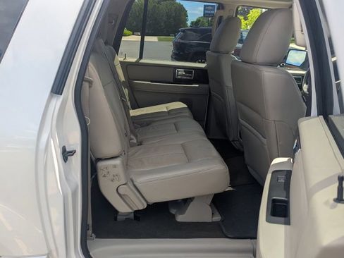 Used 2017 Lincoln Navigator L Select AWD/4WD image 23