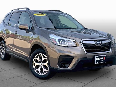 Used 2020 Subaru Forester Premium AWD/4WD image 3