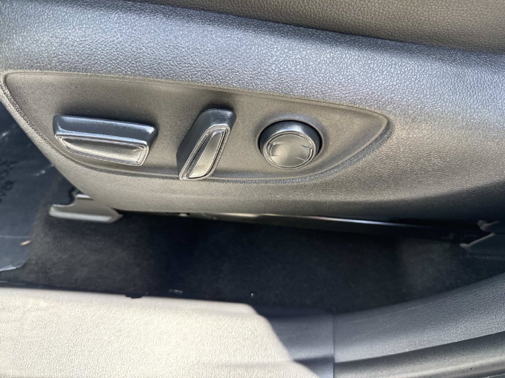 Used 2025 Toyota Grand Highlander FWD image 27