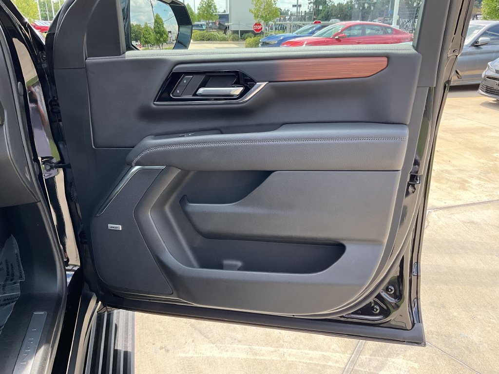 Used 2025 GMC Yukon XL Denali w/ Sun & Power Step Package AWD/4WD image 20