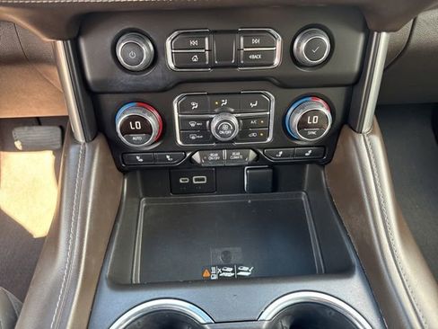 Used 2023 Chevrolet Tahoe LT AWD/4WD image 26