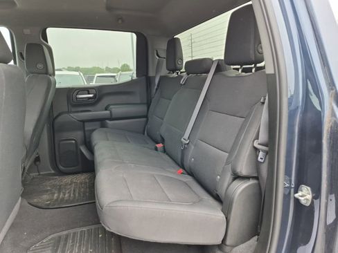 Used 2020 Chevrolet Silverado 1500 Custom w/ Custom Value Package AWD/4WD image 12