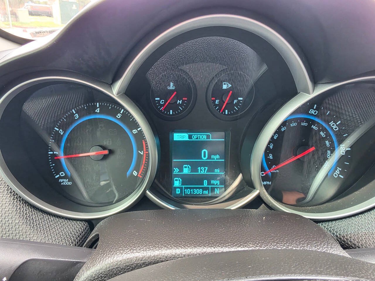 Used 2015 Chevrolet Cruze LT FWD image 39