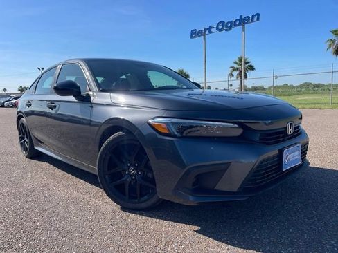 Used 2022 Honda Civic Sport image 1