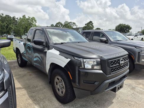 Used 2023 Nissan Frontier S w/ Technology Package RWD image 2