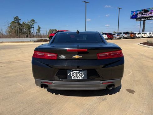 Used 2017 Chevrolet Camaro LT image 4