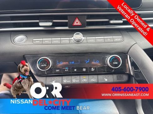 Used 2025 Hyundai Elantra SEL FWD image 26