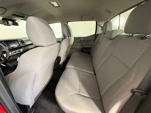 Used 2020 Toyota Tacoma SR AWD/4WD image 16