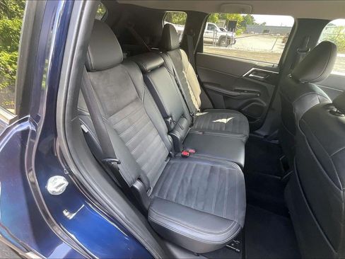 Used 2024 Mitsubishi Outlander SE AWD/4WD image 24