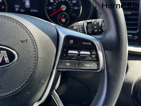 Used 2020 Kia Sorento S image 19