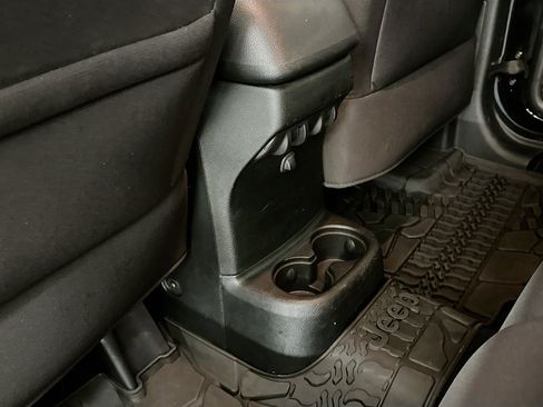 Used 2017 Jeep Wrangler Unlimited Sport w/ Quick Order Package 24S image 27