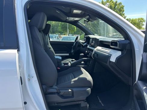 Used 2024 Toyota Tacoma TRD Off-Road AWD/4WD image 18