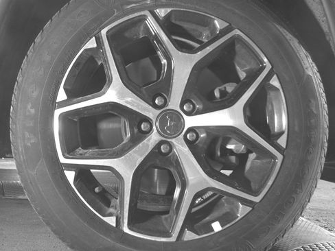 Used 2025 Jeep Compass Limited image 13