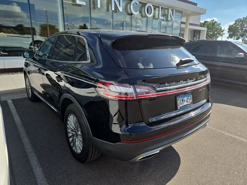 Used 2019 Lincoln Nautilus Premier AWD/4WD image 5