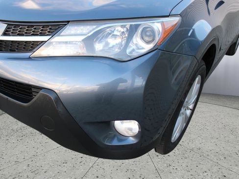 Used 2014 Toyota RAV4 Limited image 10