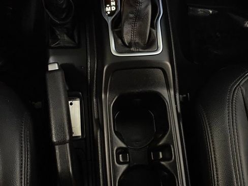 Used 2022 Jeep Wrangler Unlimited Sport image 41