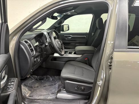 Used 2026 RAM 1500 Big Horn AWD/4WD image 3