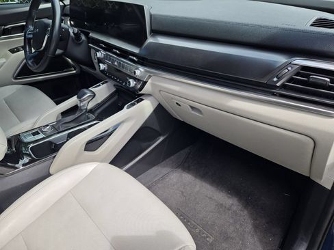 Used 2024 Kia Telluride S AWD/4WD image 8
