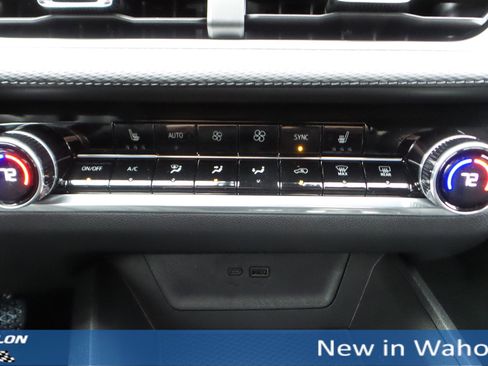 New 2026 Chevrolet Equinox LT image 16