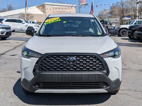 Used 2023 Toyota Corolla Cross L image 3