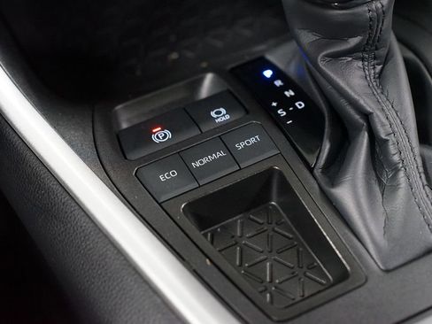 Certified 2024 Toyota RAV4 LE image 22