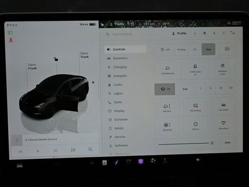 Used 2023 Tesla Model Y Long Range image 22