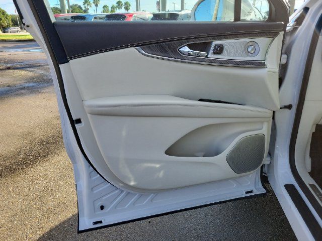Certified 2019 Lincoln Nautilus Black Label FWD image 24