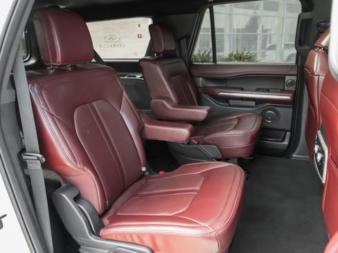 Used 2024 Ford Expedition Max Limited image 37