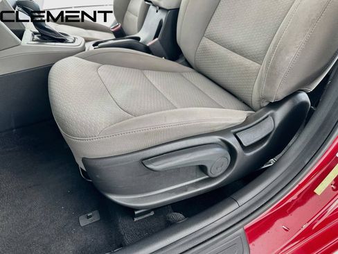 Used 2019 Hyundai Elantra SE FWD image 27