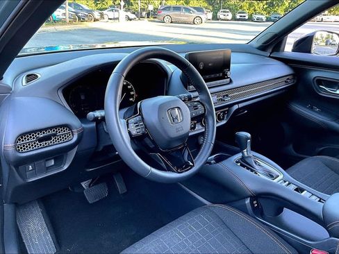 Used 2024 Honda HR-V Sport image 12