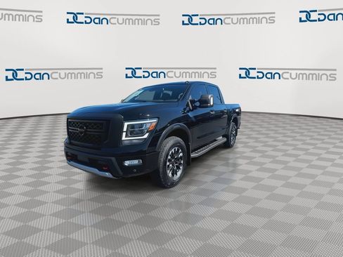 Used 2021 Nissan Titan PRO-4X w/ Pro-4x Utility Package AWD/4WD image 4