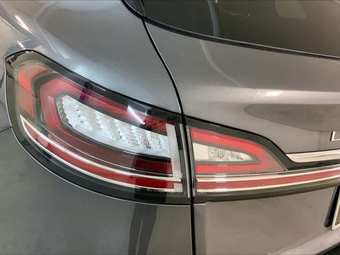 Used 2022 Lincoln Nautilus Reserve image 56